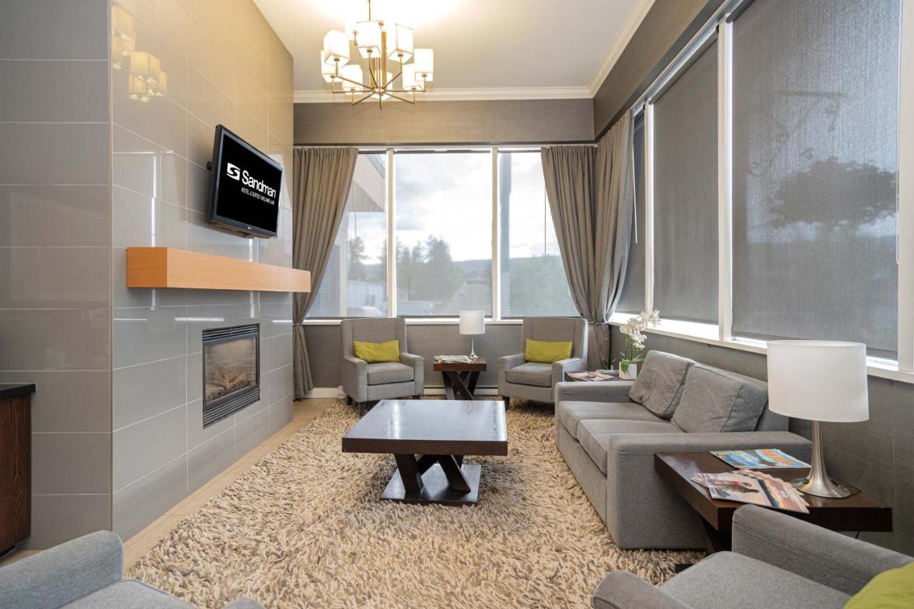 Sandman Hotel & Suites וויליאמס לייק מראה חיצוני תמונה