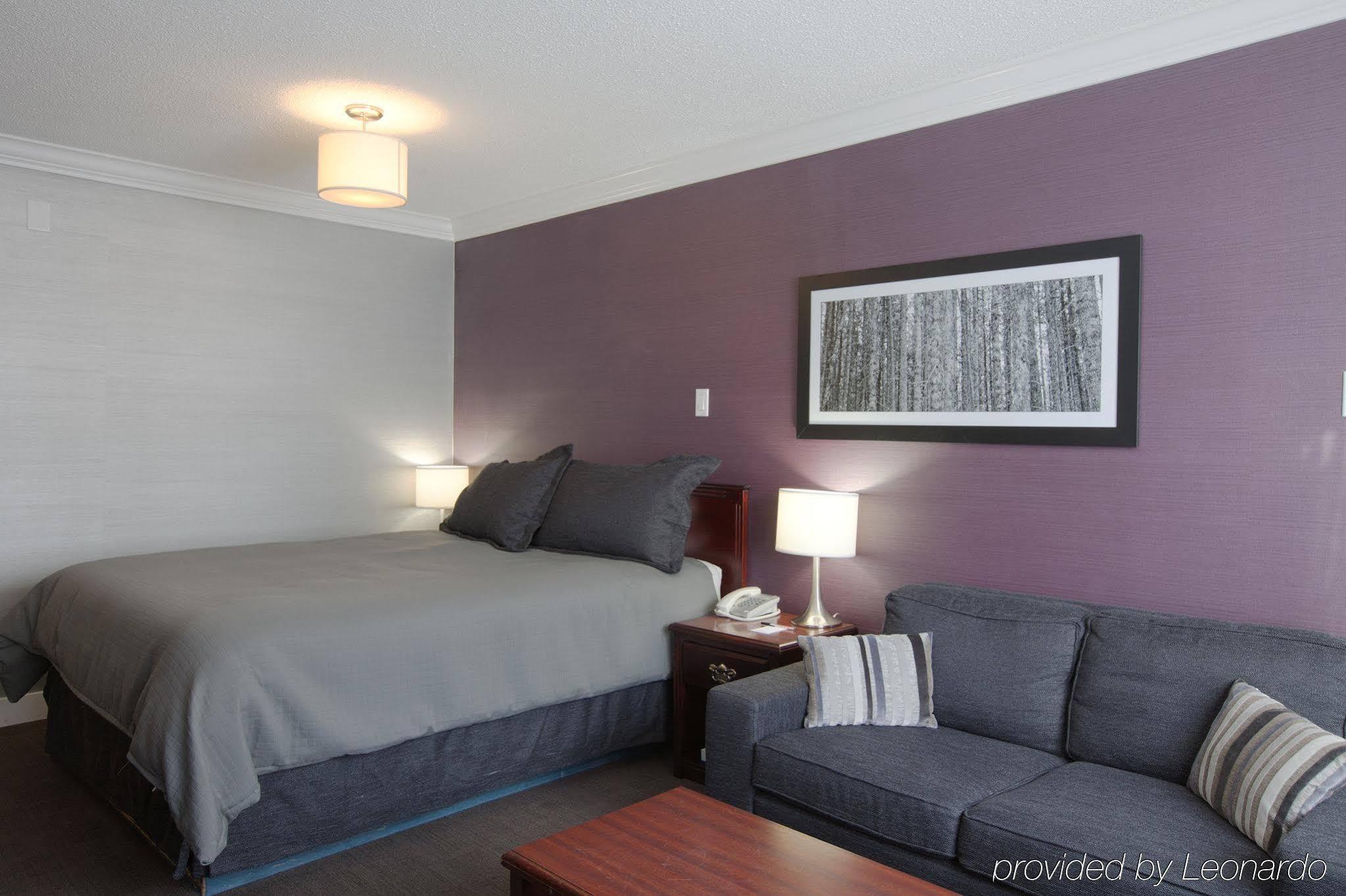 Sandman Hotel & Suites וויליאמס לייק מראה חיצוני תמונה