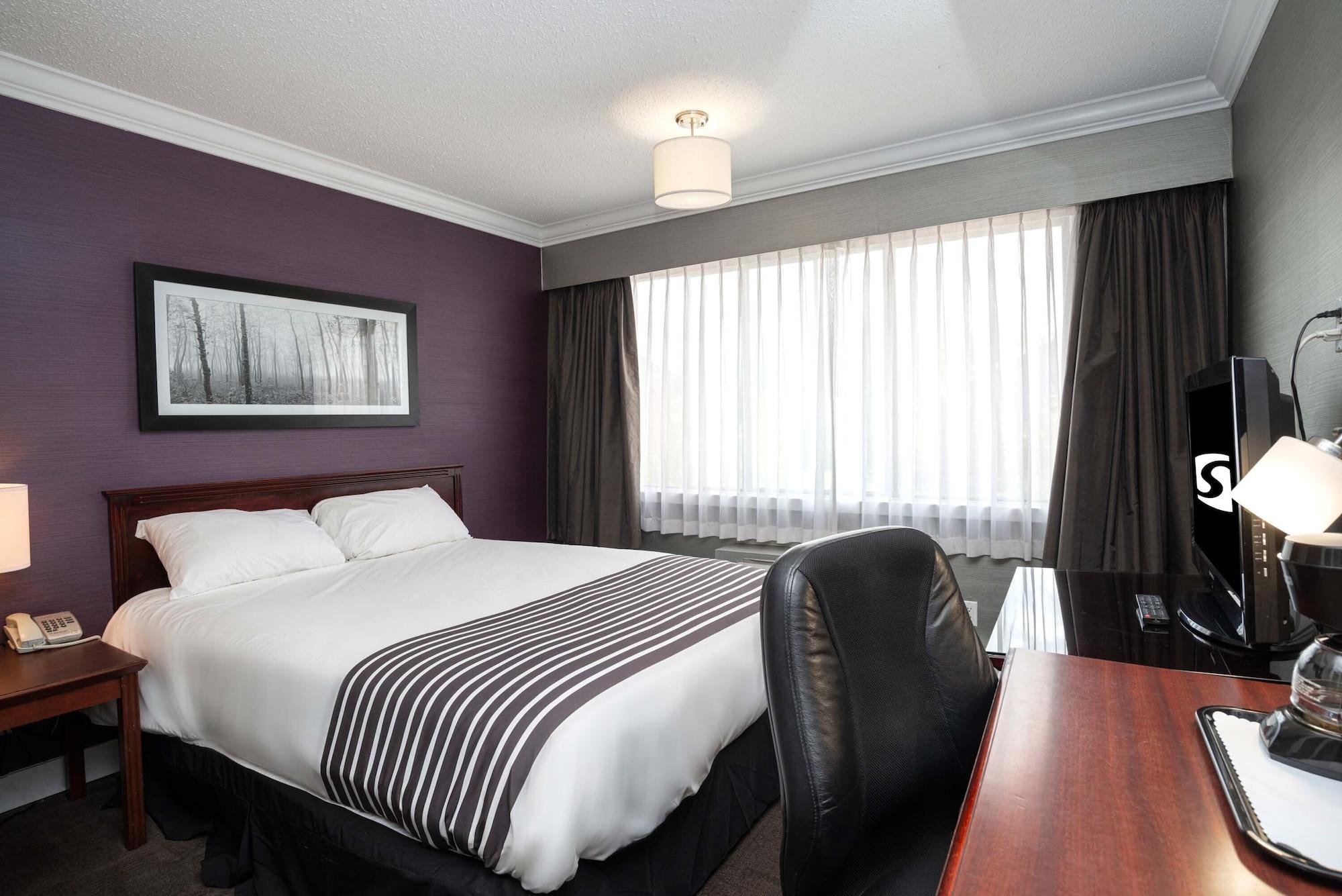 Sandman Hotel & Suites וויליאמס לייק מראה חיצוני תמונה