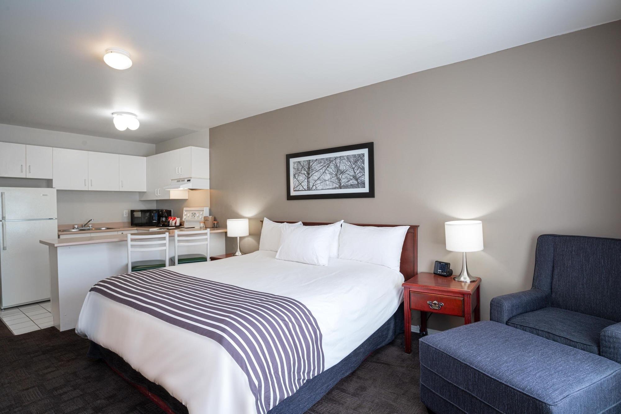 Sandman Hotel & Suites וויליאמס לייק מראה חיצוני תמונה