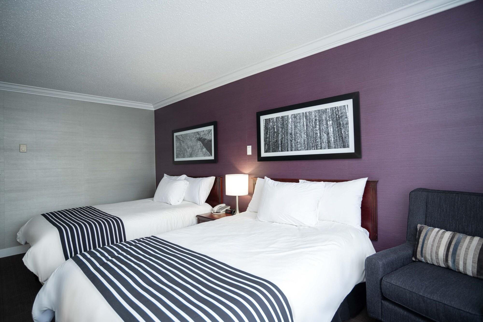 Sandman Hotel & Suites וויליאמס לייק מראה חיצוני תמונה