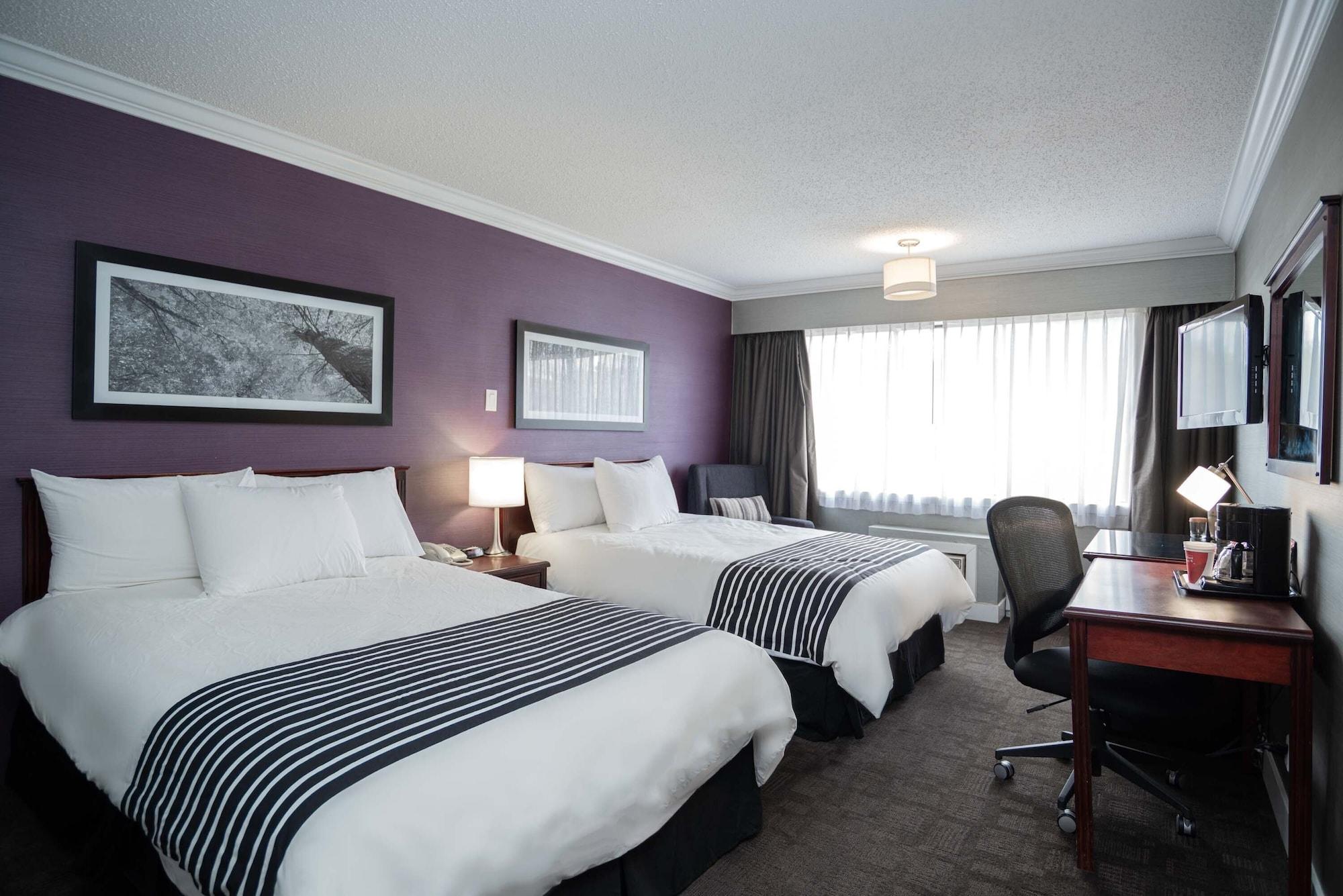 Sandman Hotel & Suites וויליאמס לייק מראה חיצוני תמונה