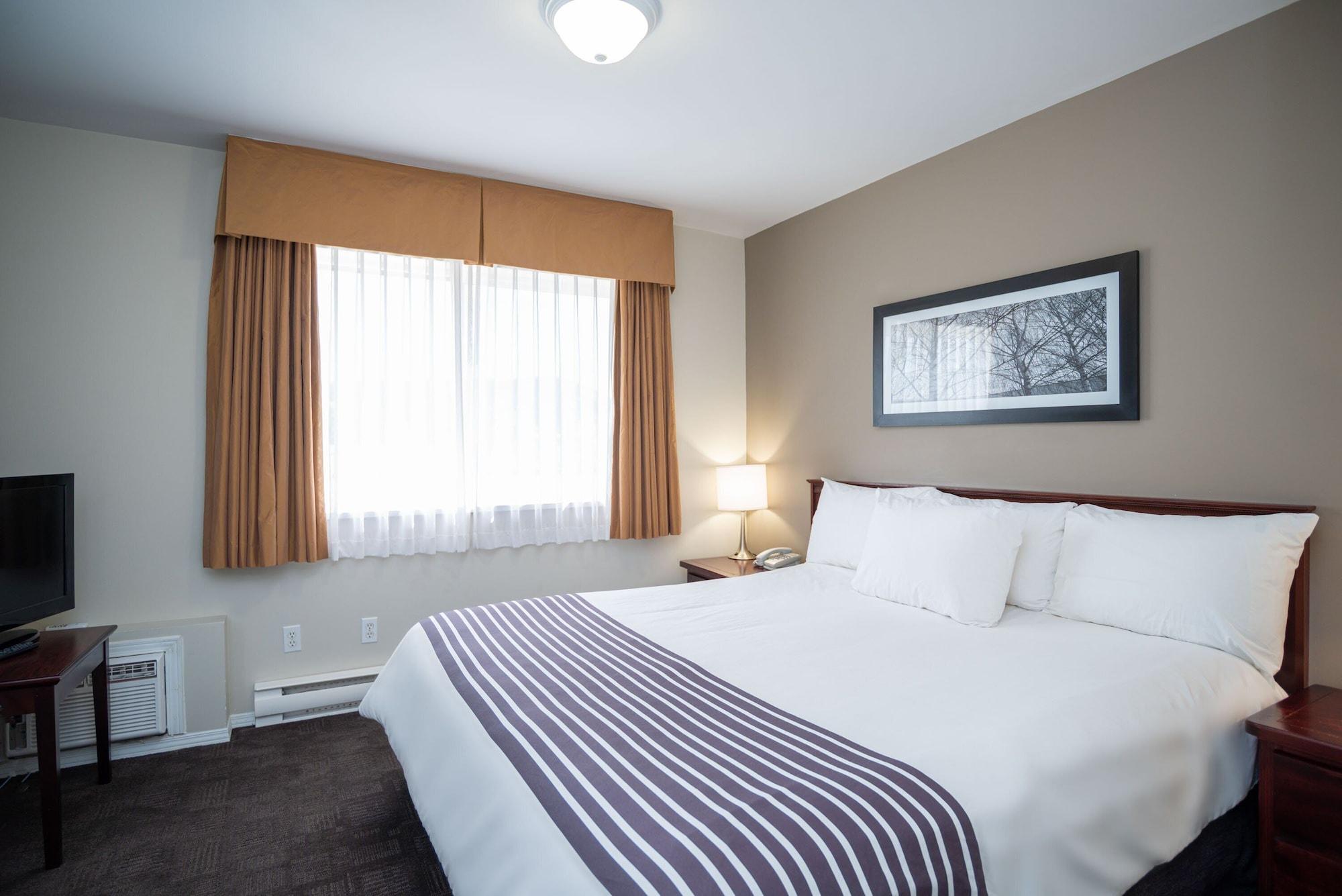 Sandman Hotel & Suites וויליאמס לייק מראה חיצוני תמונה