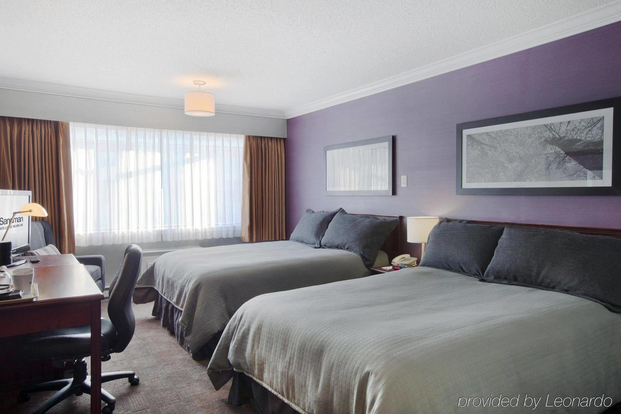 Sandman Hotel & Suites וויליאמס לייק מראה חיצוני תמונה